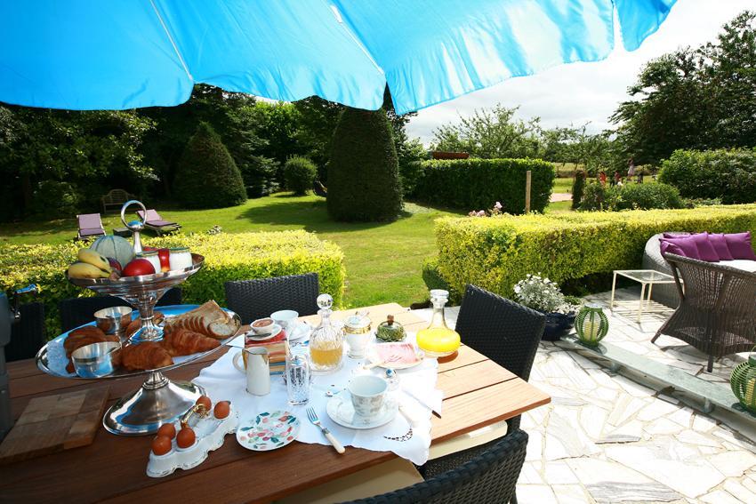 مبيت وإفطار Saint-Gâtien-des-Bois Le Domaine Du Lieu Athan ,Reserve Aux Adultes المظهر الخارجي الصورة