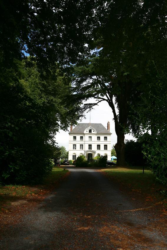 مبيت وإفطار Saint-Gâtien-des-Bois Le Domaine Du Lieu Athan ,Reserve Aux Adultes المظهر الخارجي الصورة
